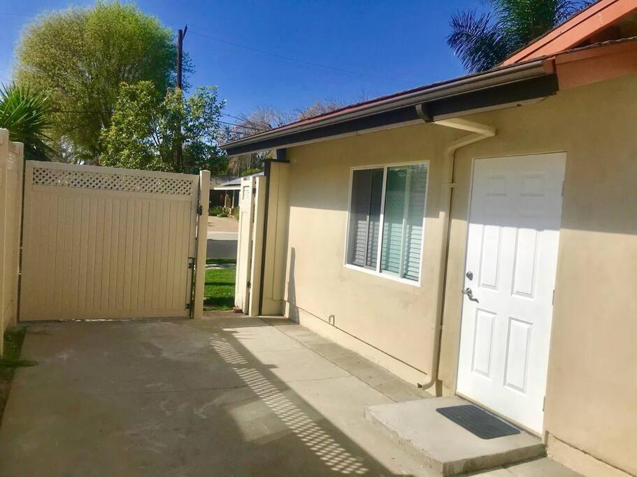 Private Modern Guesthouse With Backyard Los Angeles Eksteriør billede